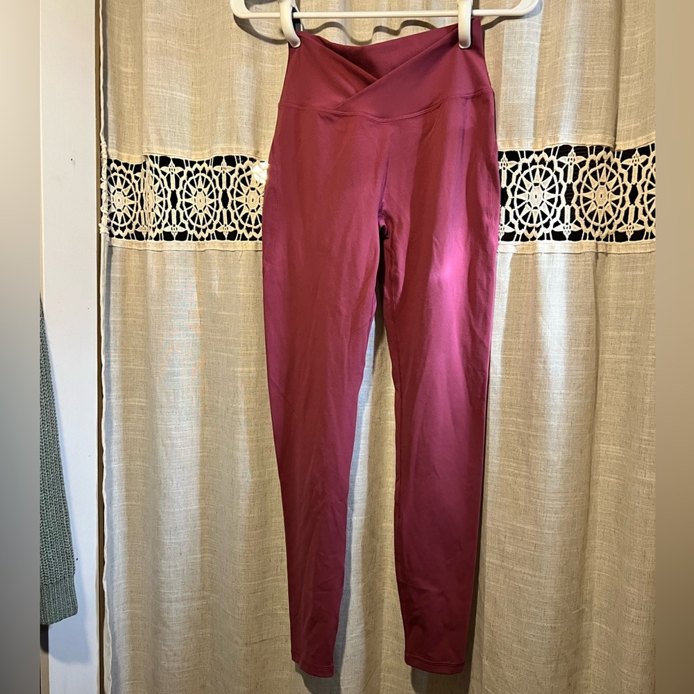 Alphalete Cross-waist Leggings